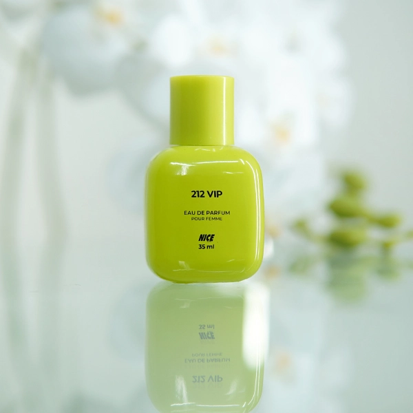 212 VIP Cube Eau de Parfum (35ml) – Code 349