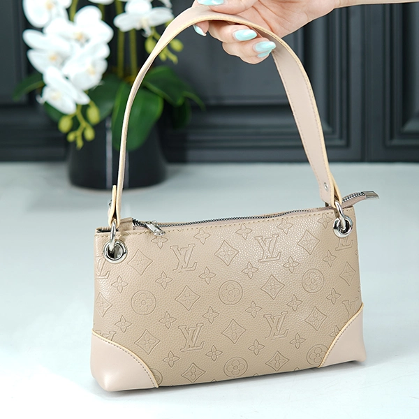 Girls' LV-style embossed handbag (Model 599-66) (2)