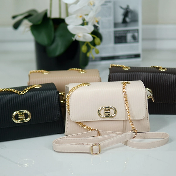 Box-style passport bag with front lock - 639-27 (1)