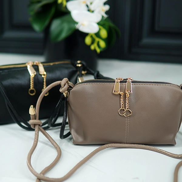 Knot-Detail Crossbody Bag - 599-204 (1)