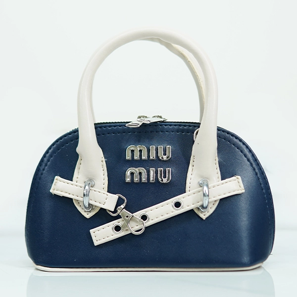 Imported Miu Miu Semi-Round Passport Bag - 719-3 (2)